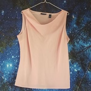 3/$20 Pretty pink sleeveless blouse